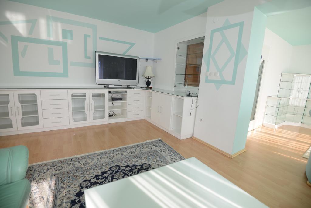 Family Villa בלד מראה חיצוני תמונה