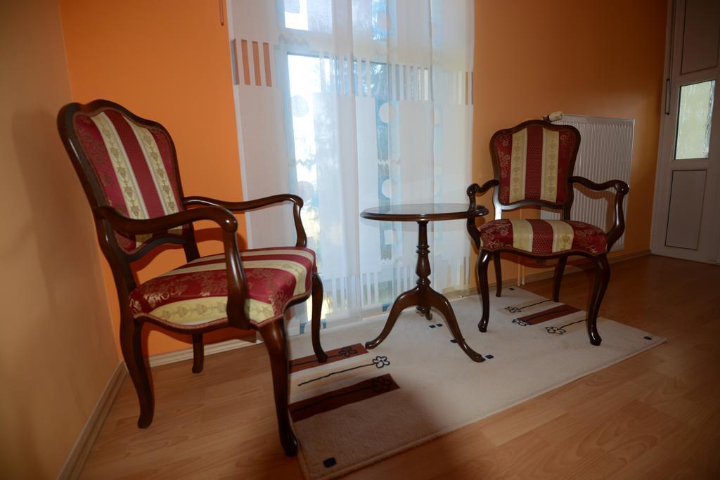 Family Villa בלד מראה חיצוני תמונה