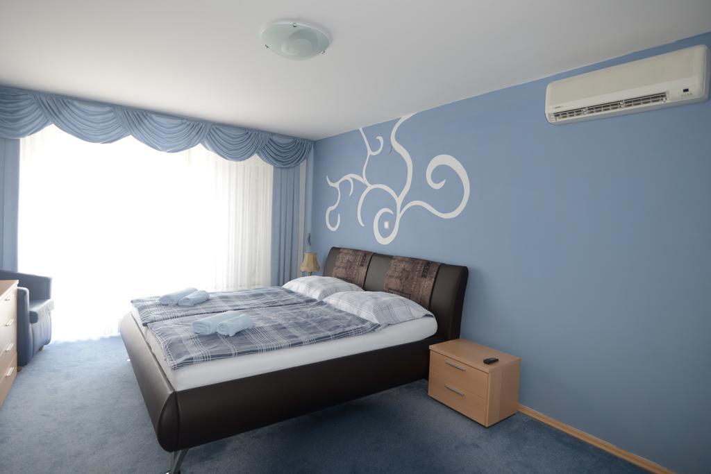 Family Villa בלד מראה חיצוני תמונה